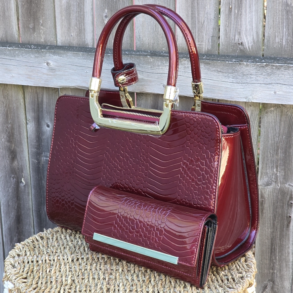 The Danbury Mint Ruby Red Leather Croc Pattern Handbag And Wallet Burgundy